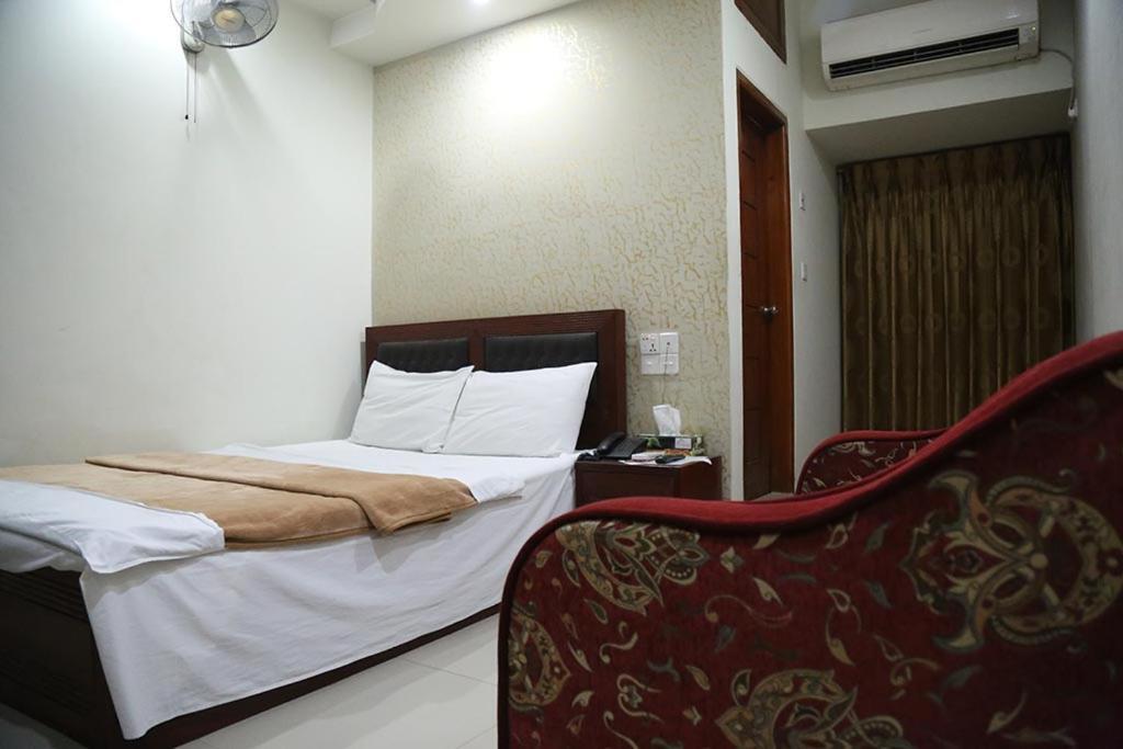 Hotel City Plaza Jessore ภายนอก รูปภาพ